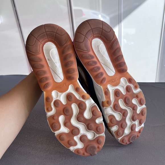 Nike Air Max 270 React street style sneakers limited edition Los Angeles - Picture 8 of 8